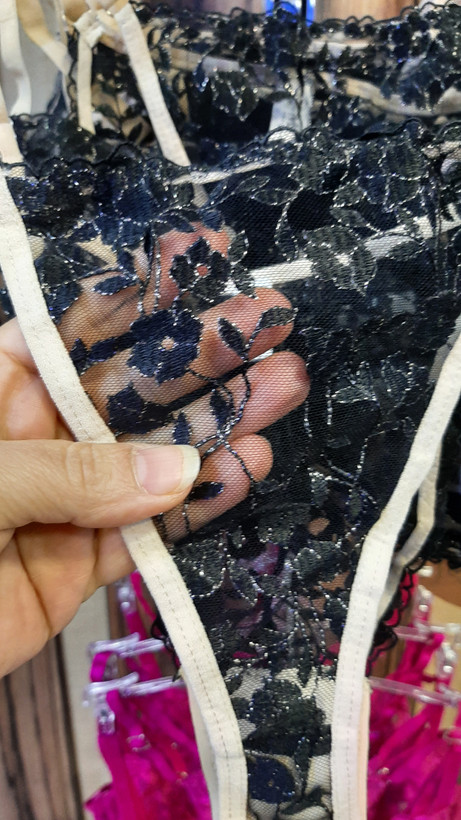 تصویر ست لباس زیرزنانه ، تمام گیپور با لایه نازک در کاپ ، مشکی ، شورت لامبادا ، برند میسا - فروشگاه ماهپوشاندرویر
