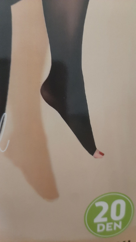 تصویر جوراب شلواری زنانه ،مدل دکلته ، جنس بادکنی ، رنگ مشکی ، مخصوص کفش جلو باز و صندل ، وارداتی برند (تایو)TAYO - فروشگاه ماهپوشاندرویر