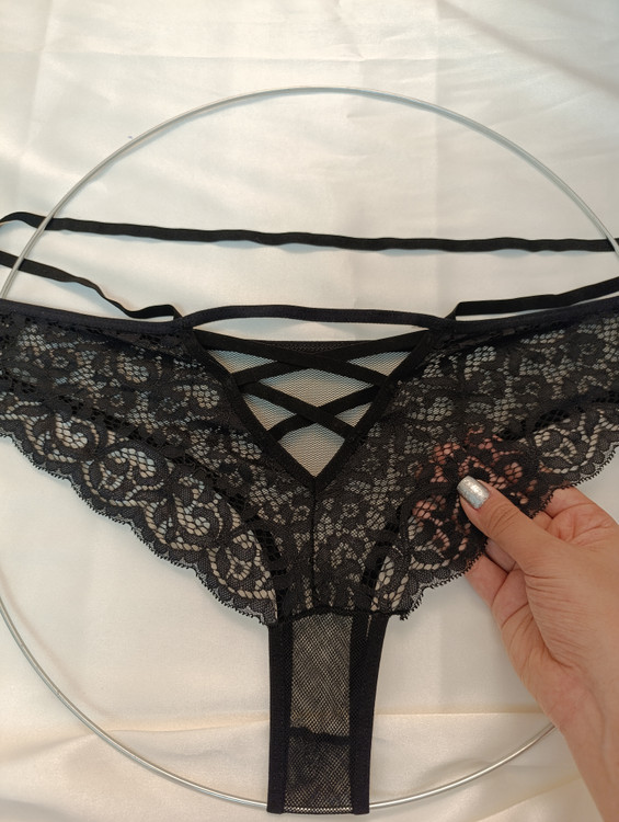 تصویر انواع شورت فانتزی ، پشت باز، فاق باز ، زنانه ، حریر و گیپور رنگ مشکی - فروشگاه ماهپوشاندرویر