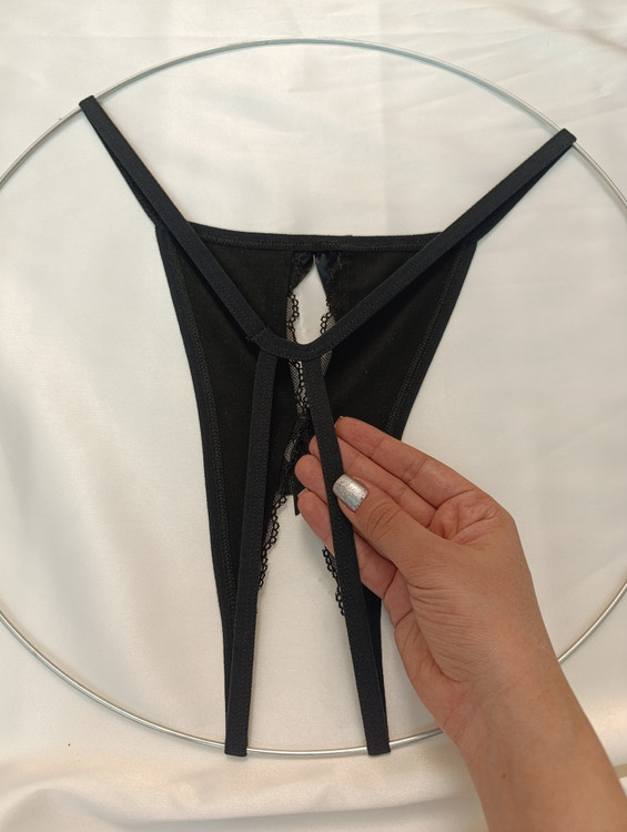 تصویر انواع شورت فانتزی ، پشت باز، فاق باز ، زنانه ، حریر و گیپور رنگ مشکی - فروشگاه ماهپوشاندرویر