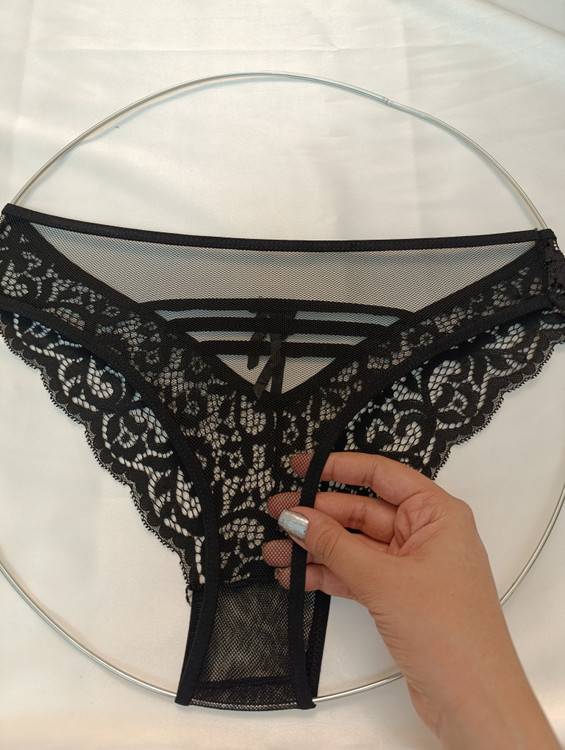 تصویر انواع شورت فانتزی ، پشت باز، فاق باز ، زنانه ، حریر و گیپور رنگ مشکی - فروشگاه ماهپوشاندرویر